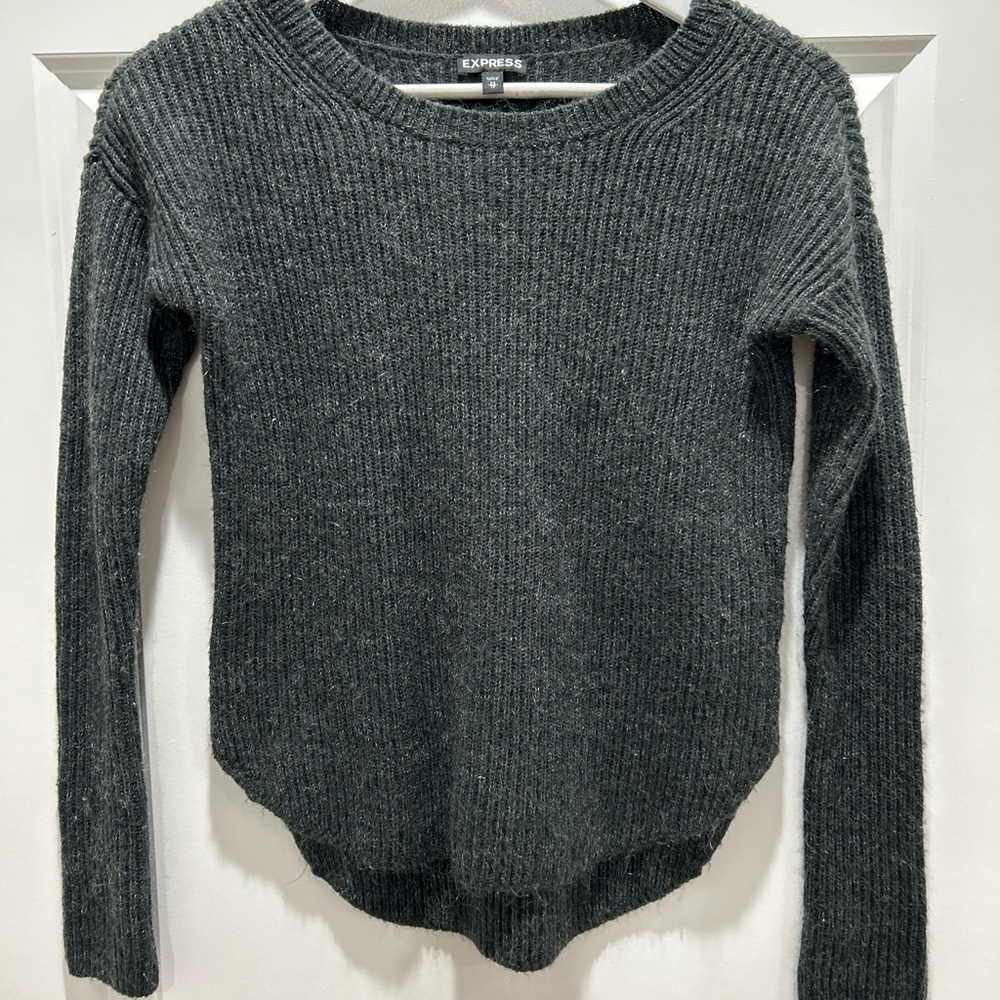 Express Women's Charcoal Ribbed Sweater